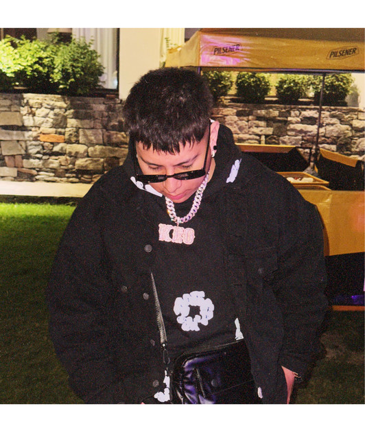 ab6761610000e5eb9dd786e105017d7b011b53ac