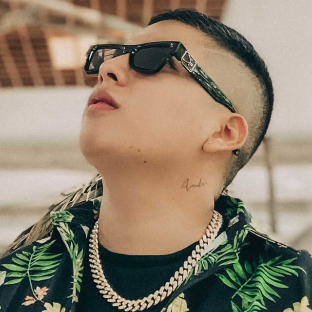 ab6761610000e5ebb8a5c9d3b5a8baee7da90585